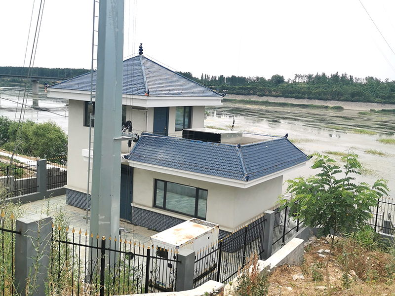 山東省國(guó)家基本水文測(cè)站提檔升級(jí)建設(shè)工程項(xiàng)目-項(xiàng)目說(shuō)明2-重點(diǎn)完善降水、水位、流量監(jiān)測(cè)基礎(chǔ)設(shè)施以及升級(jí)監(jiān)測(cè)裝備，同時(shí)與時(shí)俱進(jìn)升級(jí)省級(jí)水文應(yīng)急測(cè)驗(yàn)隊(duì)裝備